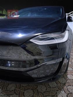 تێسلا Model X